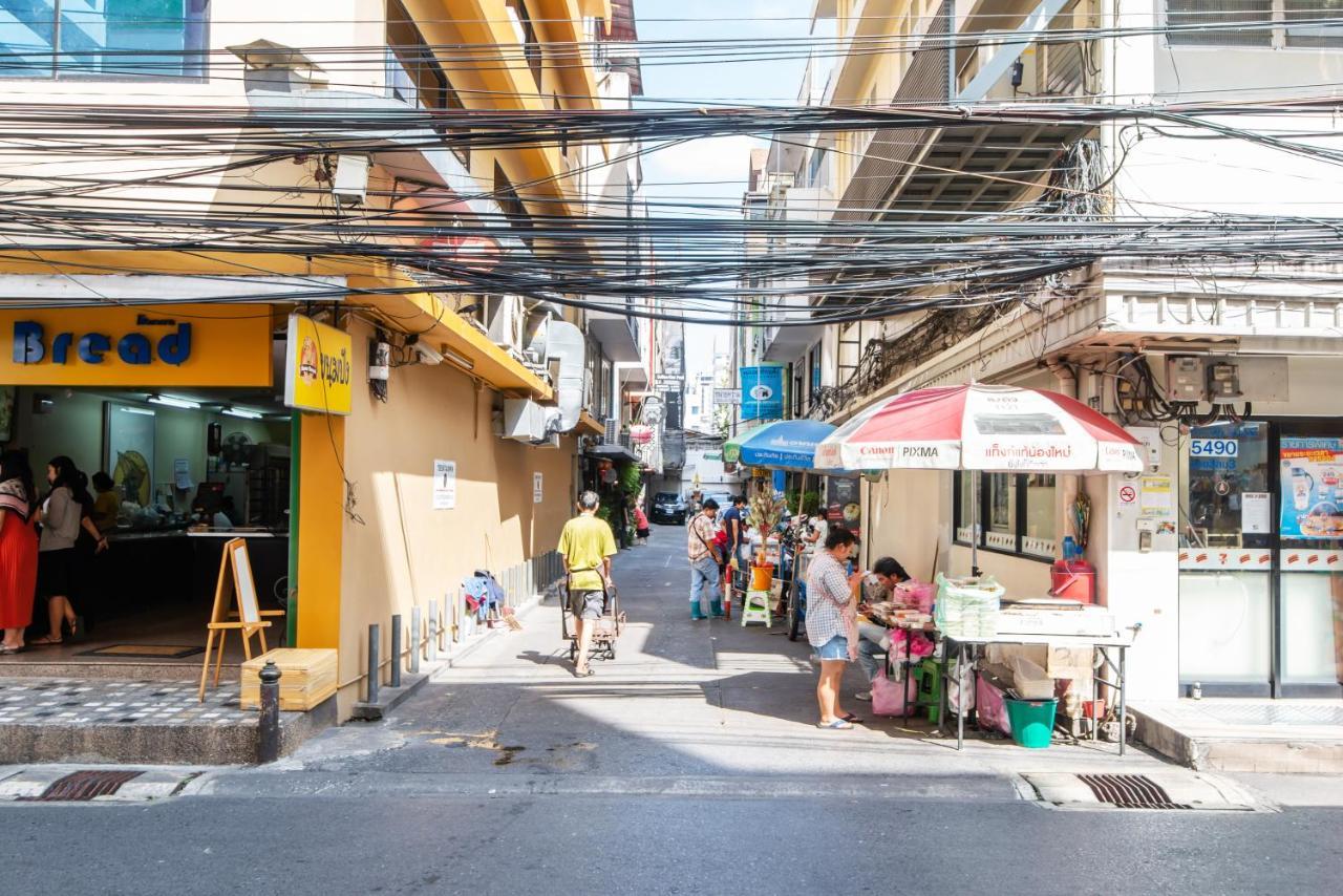 Вілла The Mellow At Silom Бангкок Екстер'єр фото